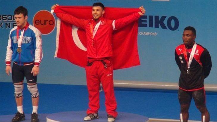 Daniyar Ismayilov 3 altın madalya kazandı