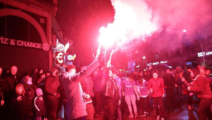 Trabzon sokaklarında galibiyet coşkusu