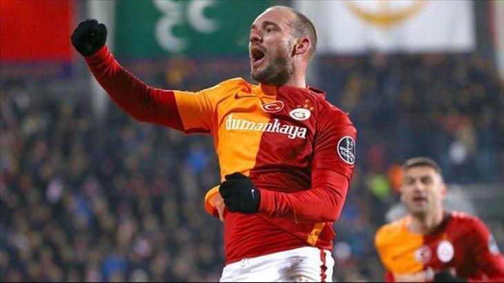 Sneijder'e baba parası!