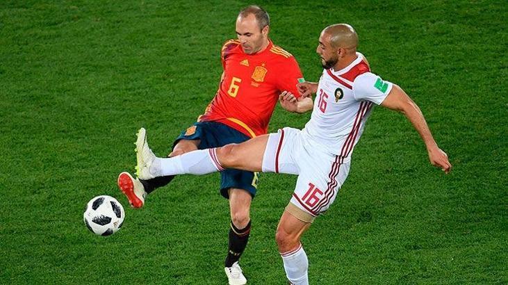 Trabzonspor Amrabat'ı kiralamak istiyor