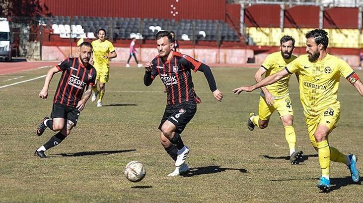 Play-Off yarışındaki Uşakspor, Isparta 32 Spor deplasmanında