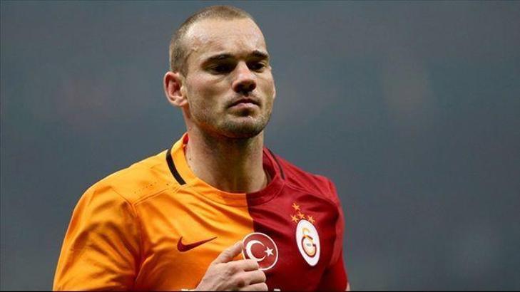 KEYFİ KAÇTI! Sneijder'in morali bozuk