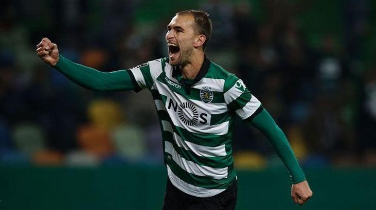 Bas Dost geliyor!