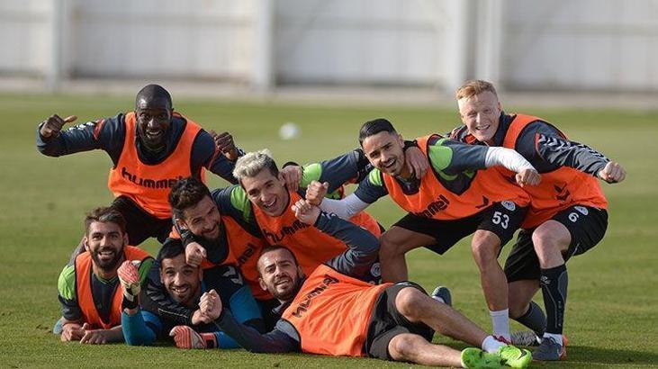 Konyaspor'da Osmanlıspor maçı hazırlıkları devam ediyor