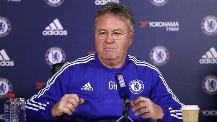 Guus Hiddink sıkıntılı