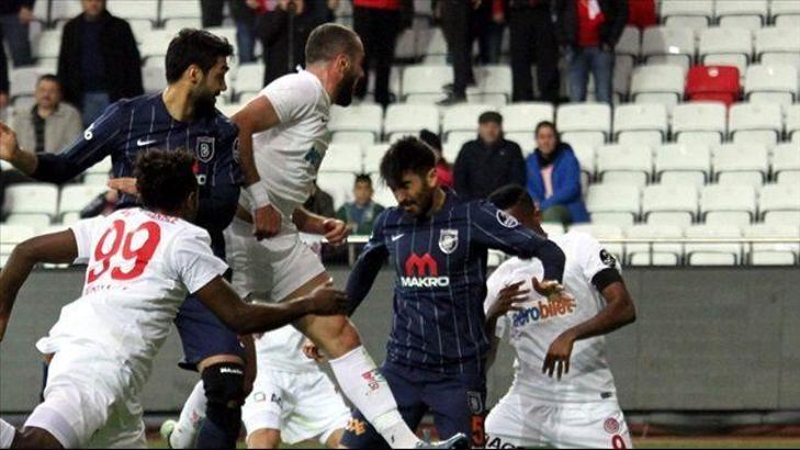 Antalyaspor 1-2 Başakşehir