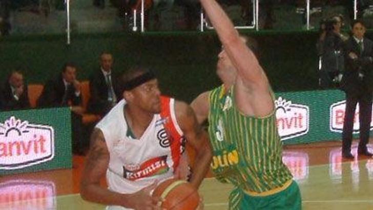 İlk tur Olin'in: 87-84