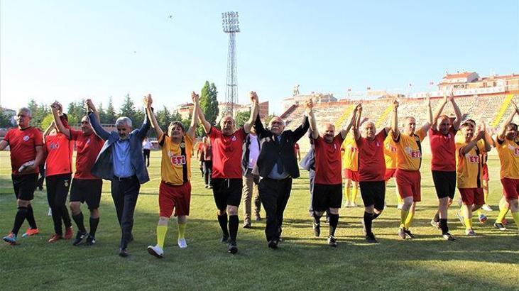 Eskişehir Atatürk Stadyumu'na veda ediliyor