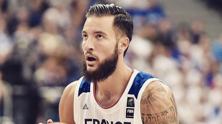 Joffrey Lauvergne resmen Fenerbahçe'de