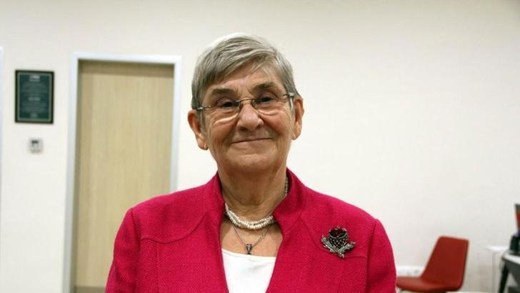 Canan Karatay'dan Ersun Yanal'a: Her gün bir kuzu kesin
