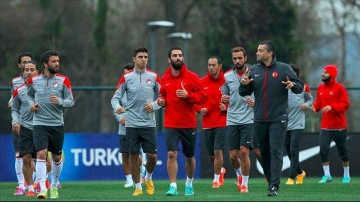 Süper Lig'de gençleri köreltiyoruz