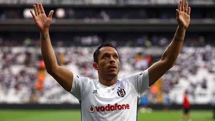 Adriano'dan yeni sözleşme isteği!