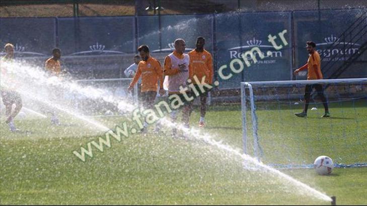 Galatasaray'a tatsız sürpriz!