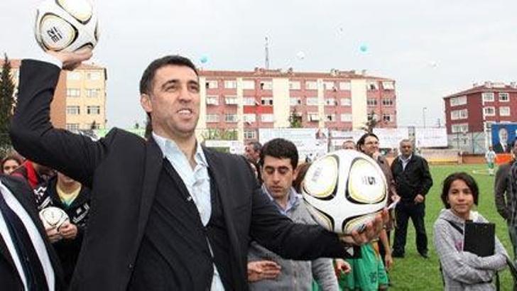Hakan Şükür'den amatörlere destek