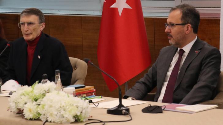 Aziz Sancar, Gençlik ve Spor Bakanlığı'nda gençlerle buluştu