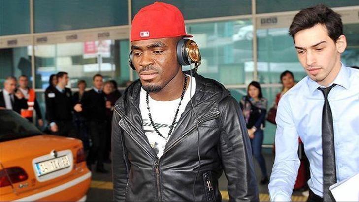 Yönetim, Emenike'nin menajerini çağırdı