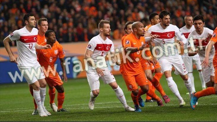 A Milli Takım'da 2 sakatlık