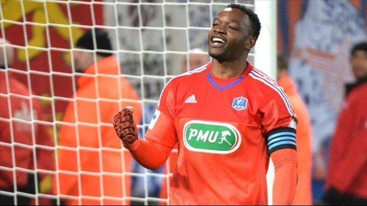 Mandanda'ya Türk futbolunu kardeşi anlatacak