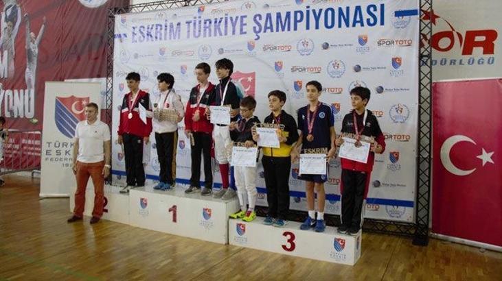 Süper Minikler ve Minikler Türkiye Eskrim Şampiyonası, Trabzon'da sürüyor