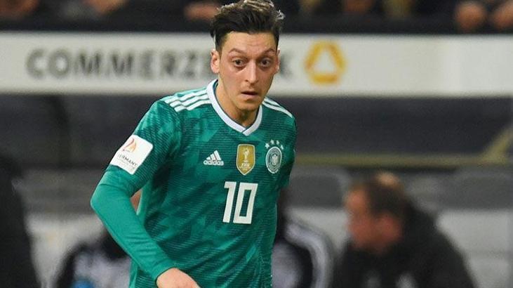 Mesut Özil'e kötü haber!