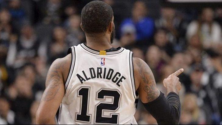Spurs evinde 19'da 19 yaptı