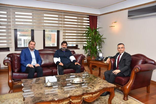 Kardemir Karabükspor Teknik Direktörü Ünal Karaman'dan Vali Çeber'e ziyaret