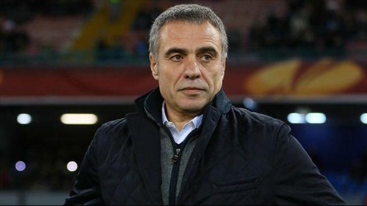Ersun Yanal, oyuncu izlemek için yurt dışına gitti