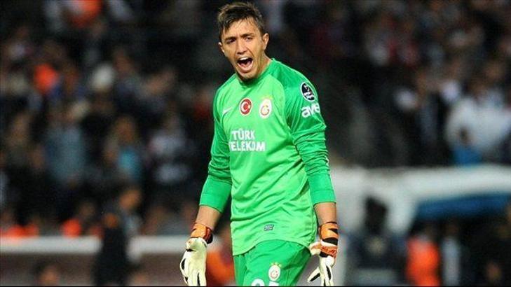 Liverpool'dan Muslera'ya çılgın teklif!