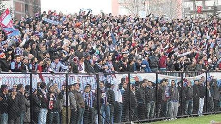 Izmir'in rengi Bordo-Mavi...