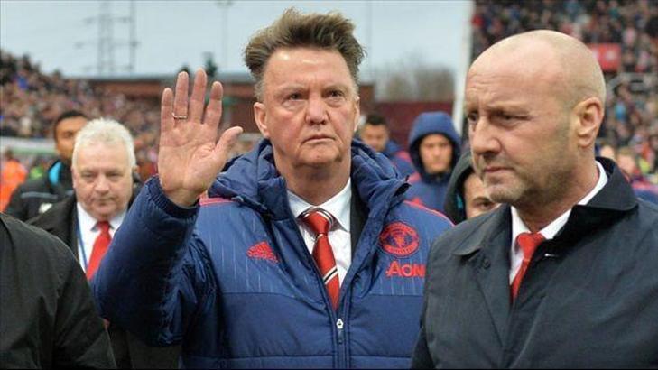 VAN GAAL ERİYOR! Stoke City 2-0 Manchester United
