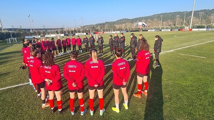 Kadın A Milli Takımı, Sırbistan maçının hazırlıklarına başladı