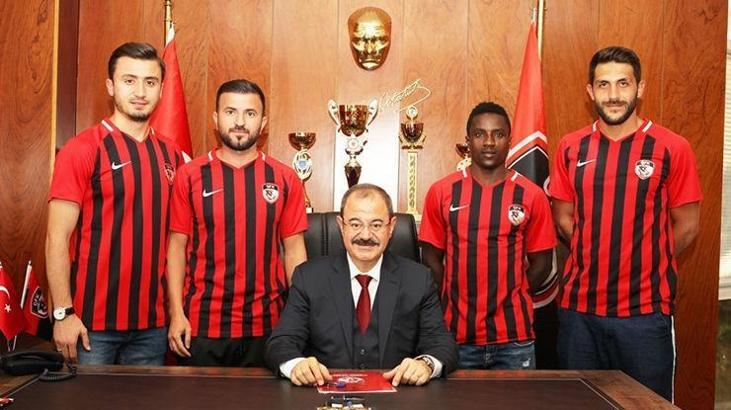 Gazişehir Gaziantep 4 oyuncuya imza attırdı