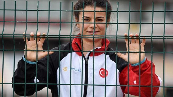 Aysun Akay'dan altın madalya