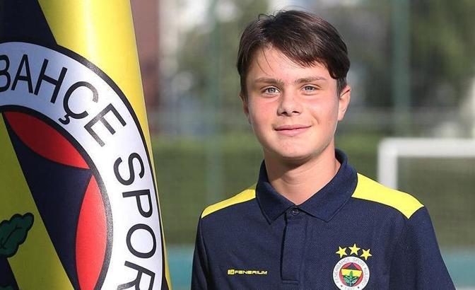 Fenerbahçe genç futbolcusu Utku Büyükköse ile yollarını ayırdı