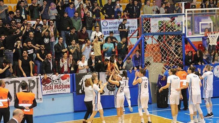 Hatay Büyükşehir Belediyespor: 74 - Reyer: 54