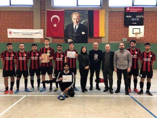 Almanya'da Atatürk Kupası'nı Türkspor Wunstorf kazand