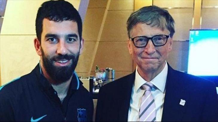 Arda Turan, Microsoft'un kurucusu Bill Gates'le buluştu!