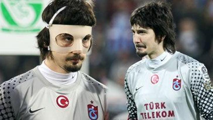 Maskeyle başladı, maskesiz bitirdi
