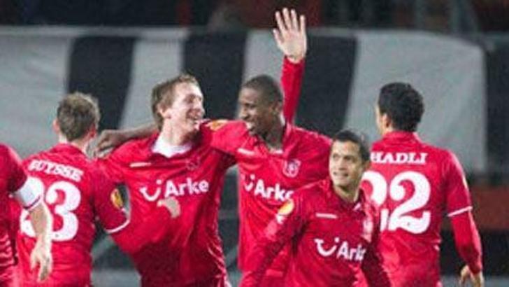 Twente liderliği korudu: 4-0