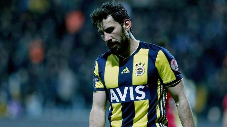 Şener Özbayraklı takımda kaldı