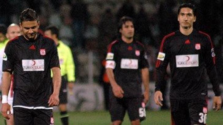 Gözler rakip takımlarda