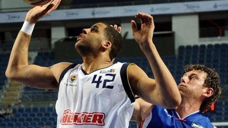 Fenerbahçe Mersin'e takılmadı: 83-79