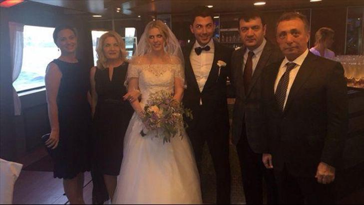 Tolgay Arslan evlendi