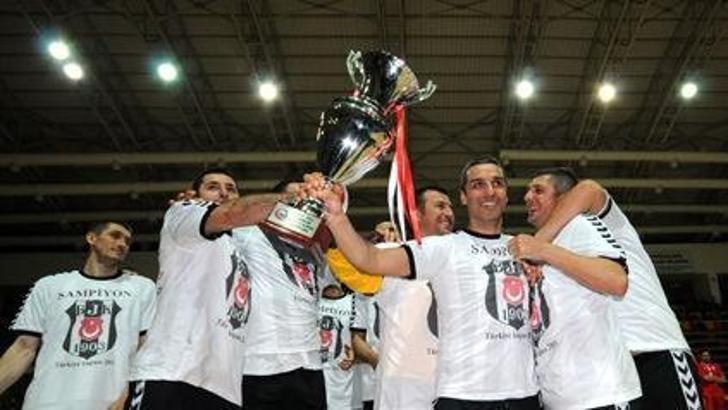 Hentbolde zafer Beşiktaş'ın