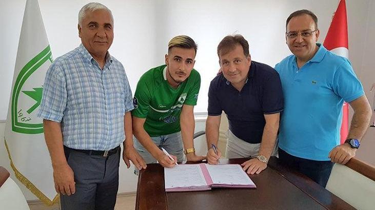 Muğlaspor Mehmet Akif Şekeroğlu ile anlaştı