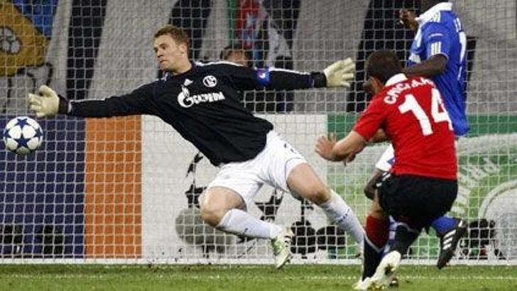 Alkışlar kaleci Manuel Neuer'e