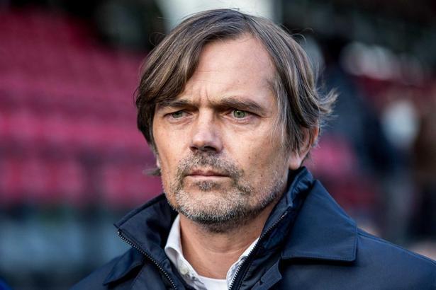 7 yaşındaki taraftardan Cocu'ya mesaj: Gitme kal!