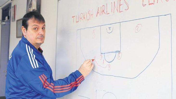 Ergin Ataman: Dörtlü finale kalırsak şampiyonluğu düşünürüm