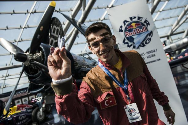 Red Bull Paper Wings ile ‘Kâğıt uçak pilotları' yurdun dört bir köşesinde hünerlerini sergileyecek