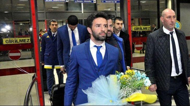 Fenerbahçe'ye Gaziantep'te coşkulu karşılama